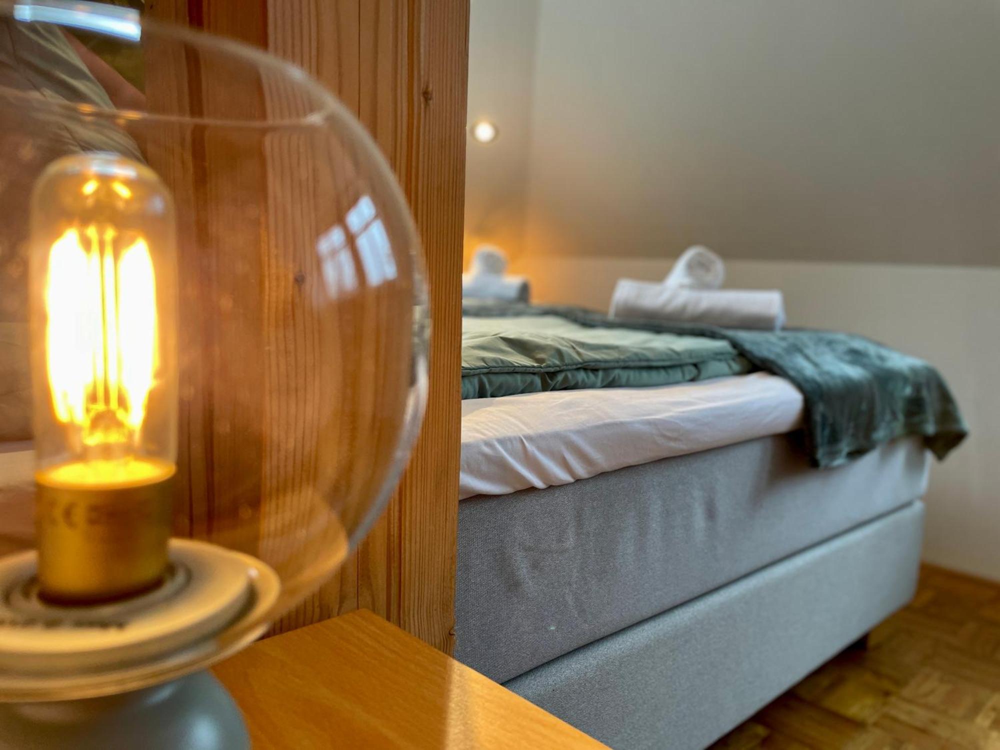 Ambiente Apartment *